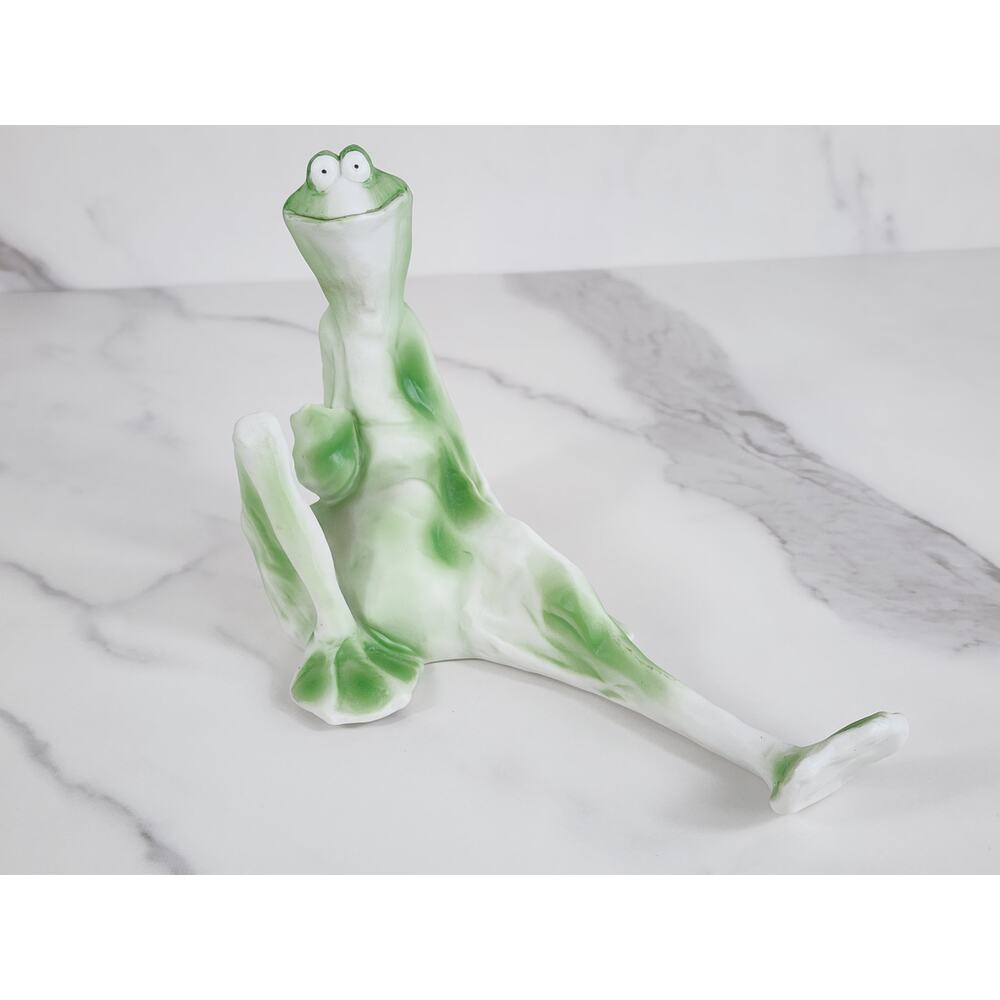 Frog Frogg Figurine Green Sitting Smiling by Jessica DeStefano 1982 Ceramic Vtg